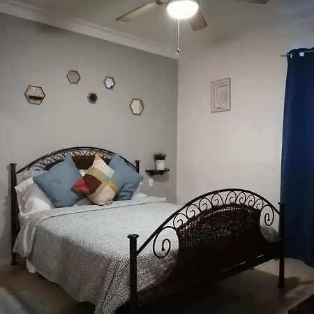 To Little Away From El Conde ,Museums, Parks In The Colonia Zone Apartment Santo Domingo Ngoại thất bức ảnh