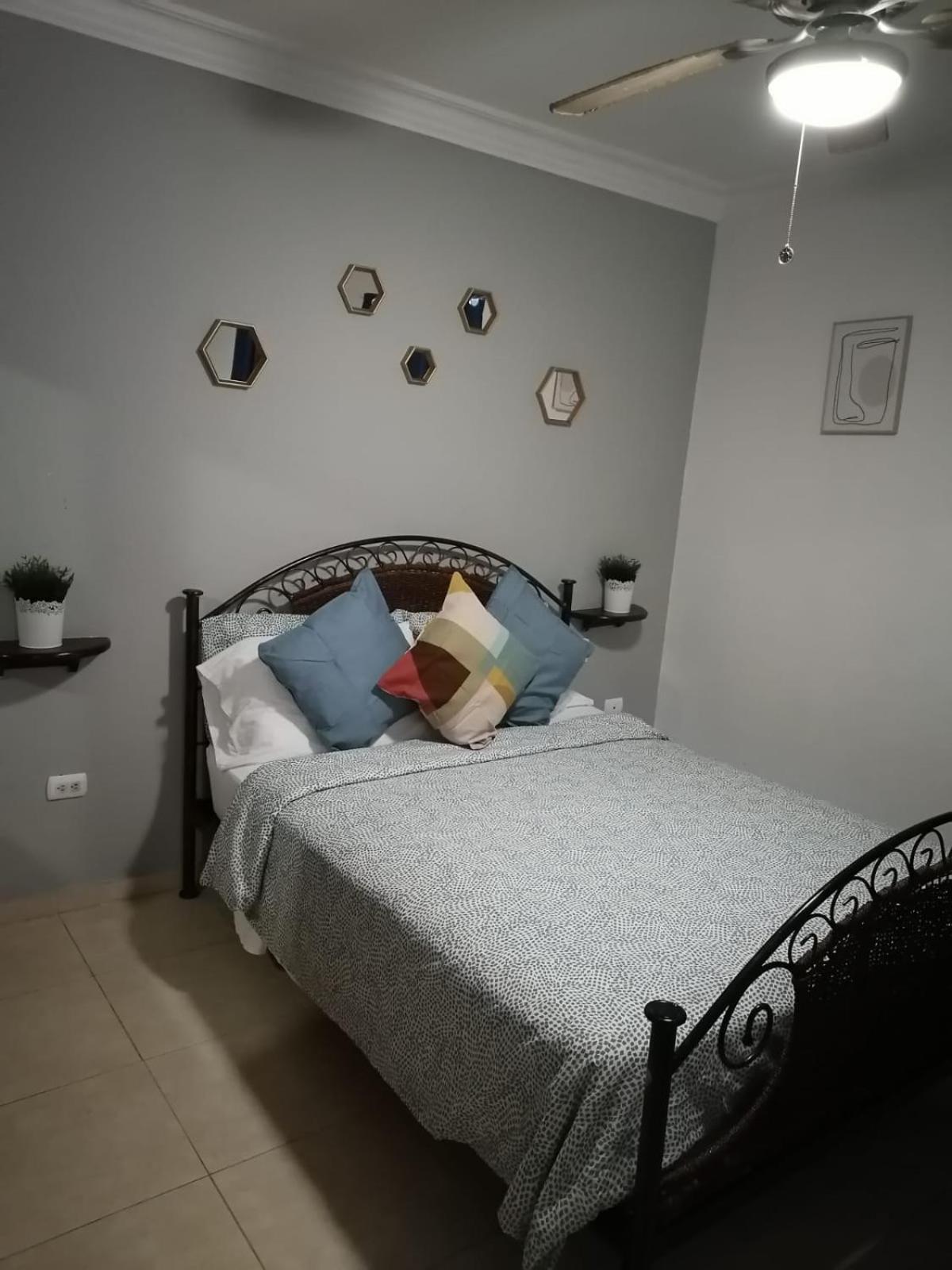 To Little Away From El Conde ,Museums, Parks In The Colonia Zone Apartment Santo Domingo Ngoại thất bức ảnh